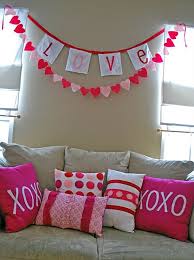 Just Another Day In Paradise Love Is In The Air Diy Valentines Decorations Valentines Diy Valentine Decorations