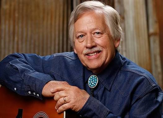 The legendary John Conlee on stage performing many of his 30+ hits. I'm wearing my "Rose Colored Glasses."