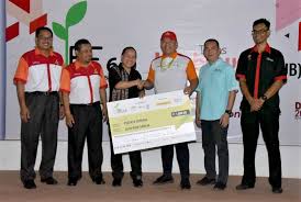 Panduan program tunas usahawan belia bumiputera. 104 Belia Sertai Tube Tub Malaysia Aktif