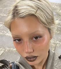 Isabella Knott (Isabellaknott)