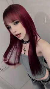 The random squeak in this audio bothers me so much  #alt#makeup#sabrinacarpenter#trend