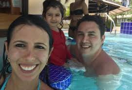 Apesar de danos, população da Flórida celebra impacto mais fraco do Irma