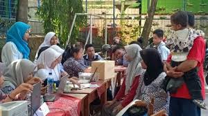 Maybe you would like to learn more about one of these? Adu Strategi Wali Murid Smp Di Hari Akhir Penerimaan Murid Baru Suara Jateng