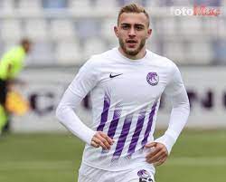 23 mayıs 2000 yılında rize'de dünyaya gelen barış alper yılmaz, kariyerine de rize özel i̇dare spor'da başladı. Son Dakika Spor Haberi Besiktas Ve Galatasaray In Gozdesi Baris Alper Yilmaz Icin Bu Rakam Isteniyor Fotomac