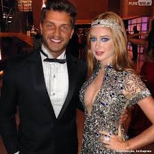 O objetivo do contato foi consolar a. Marina Ruy Barbosa E Klebber Toledo Separados Em Falso Brilhante Sim Purebreak