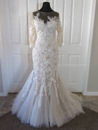 Embroidered long sleeves wedding dress. La Sposa Rosa The Last Minute Bride