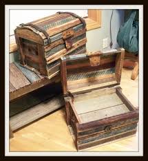 Pin By Lukas Pitzer On Off The Chest Woodworking Projects For Kids Woodworking Projects Barn Wood Crafts