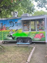 Ms. D’s Food Truck — Restaurant food truck in Cincinnati, Ohio