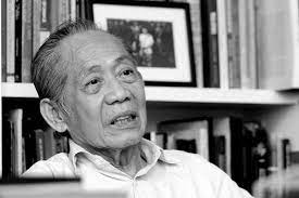 On 28 may 2019, universiti malaya (um) is deeply saddened by the passing of the eminent academic figure and national historian, tan sri emeritus professor dr. Khoo Kay Kim Bukan Sekadar Tokoh Sejarah Tapi Pengkritik Bola Sepak