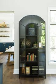 Bell Cabinet In 2020 Modern Lake House Glass Cabinets Display House