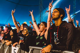 Перевод песни waka waka — рейтинг: Download Festival News Features Announcements Download Festival