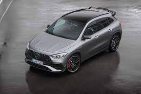 We can spot other styling differences as well, despite the heavy camouflage. 2020 Mercedes Amg Gla 45 Druckoffensive Fanaticar Magazin