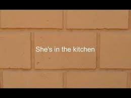 Descubre cómo se llama el curriculum vitae en inglés y cuál es el término que se utiliza en eeuu y europa. Pin On Aprende Ingles Basico Gratis