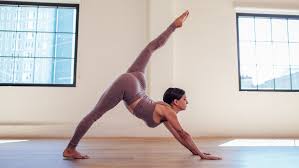 It also tones the abdominal muscles. Best 5 Yoga Stretches For Tight Hips Alo Moves