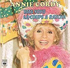 Tata yoyo, dans ma tête y'a des tas d'oiseaux tata yoyo, on m'a dit qu'y a même un grelot mais ça n'fait rien quand je danse ça fait ding ding di gue. Annie Cordy Tata Yoyo Lyrics Genius Lyrics