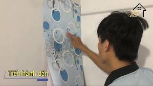 HƯỚNG DẪN DÁN GIẤY DÁN TƯỜNG CÓ KEO SẴN ( DECAL DÁN TƯỜNG ), CUỘN KHỔ 45cm  DÀI 10m.