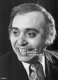 Lee Arellano's Instagram, Twitter & Facebook