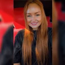 You all know I'm a huge advocate for small businesses 🤍 So, here's another  one you need to follow! Bryn Rose Boutique VIP Babes.. fall vibes 🛍️ 🍁  She's a local small