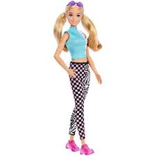 The colorful house has five fun zones and pieces to keep imaginations engaged all day. Barbie Fashions 2er Pack Moden Tropenblumen Und Karo Puppen Kleidung Puppen Zubehor Barbie Mytoys