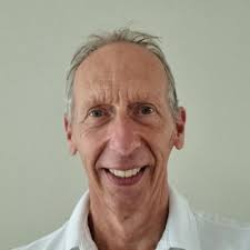 Ik vertrek! Ik weet niet waar ik het lef vandaan heb gehaald. De controle  loslaten, naar het buitenland gaan en iets heel anders gaan doen. Veel over  gesproken en nooit gedacht dat