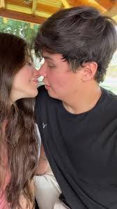 Alex Oye's Instagram, Twitter & Facebook