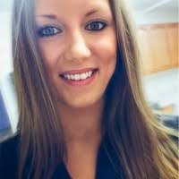 Amber Muir's Instagram, Twitter & Facebook