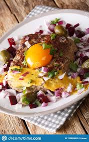 Les aliments qui la composent généralement de pommes de terre, de. Cuisine Danoise Bifteck Parisien Ou Pariserbof Avec Des Legumes Et Photo Stock Image Du Danoise Pariserbof 132090882