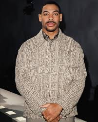 Can I get so rose 🌹 from my fans