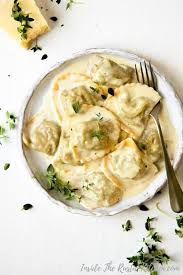 Mushroom Ravioli In A Parmesan Cream Sauce Recette Recettes De Cuisine Cuisine Italienne Cuisine