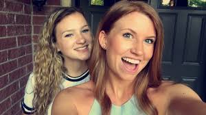 Kellie McCarthy (@kelliemccarthy)