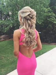 Half Up Half Down Prom Hair Promhairstyles Hair Styles Long Hair Styles Medium Hair Styles
