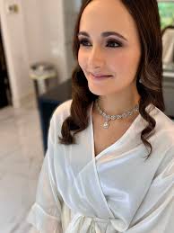 ANNIE SHAH HAIR & MAKEUP ARTIST (@annieshahmakeup) • Instagram photos and  videos