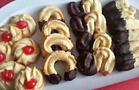 Les Biscuits A La Pate Sablee Fouettee Sont Des Biscuits A Base De Beurre Pommade œufs Sucre Et Farine Battus Au Recette Facile Recette Petit Sable Sables