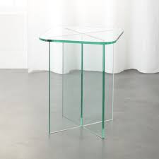 Shop Verde Glass Side Table Decorative Accessories Drinks Even Lamps Appear To Hover Atop This Retro 80 S S Glass Side Tables Side Table Modern Side Table
