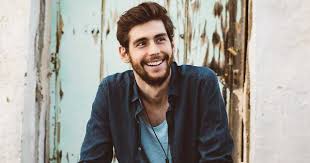 The standard edition of the album contains 11 tracks; Alvaro Soler Zeigt Alle Seine Farben Queer De