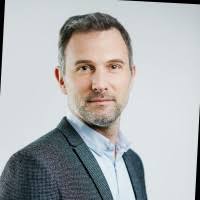 70+ perfiles de «Deshusses»