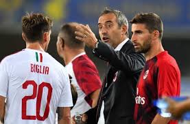 Lucas rodrigo biglia , född 30 januari 1986 i mercedes , buenos aires , argentina , är en argentinsk fotbollsspelare som spelar som mittfältare för den turkiska klubben fatih karagümrük sk. Calciomercato Milan Trattativa Per Biglia Torna Da Giampaolo