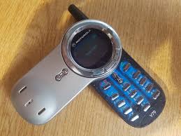 TELEFON DE COLECTIE MOTOROLA V70 ...