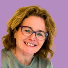 It came out a couple of years ago, but I've never forgotten this  conversation with Sam Walker for Effin Hormones Podcast, about how we often  celebrate women who put themselves last. |