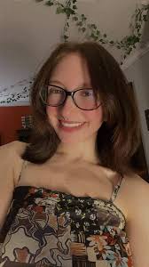 Drop your location in the comments! I might call one of you 😉 #taehyung  #bts