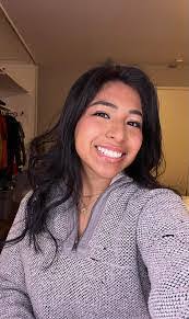 Lolita Mcclain's Instagram, Twitter & Facebook