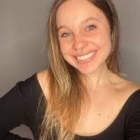 Carol Kloss's Instagram, Twitter & Facebook