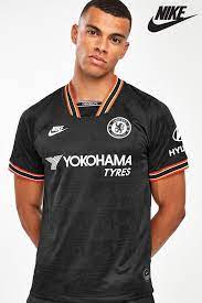 The cfc jersey's feature the blues' iconic crest along with pride of london detailing, ensuring that all those around you know that your heart belongs at stamford bridge. Mens Nike Black Chelsea Football Club 2019 20 Jersey Black Chelsea Football Club Chelsea Football Football Club