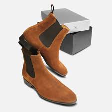 The rounded toe and outsole has a lighter stitch detail and there is a side gusset as well as pull up tab. Light Blue Chelsea Boots Mens Online