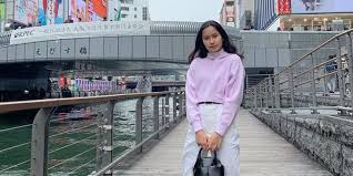 Anak kecil tonton film dewasa di handphone, orangtua tidak peduli. Potret Satine Zaneta Putri Abimana Cantik Dan Kece Sempat Digoda Raffi Ahmad Merdeka Com