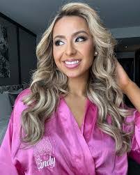 Cindy Gabbard's Instagram, Twitter & Facebook