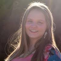 Lisa Clearman's Instagram, Twitter & Facebook