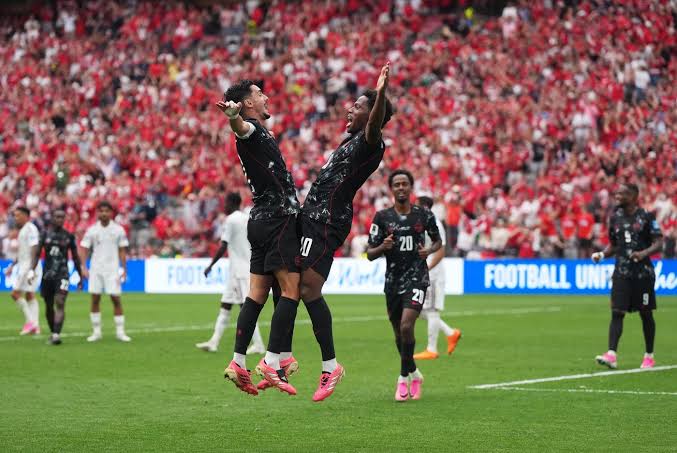 Canada routs Qatar 6-0 for historic first win at FIFA World Cup