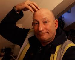 Can anybody tell me when and why the hairdressers in New Road Milford has  closed down?