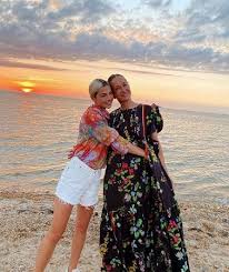 All information about his private life is concealed. Kit Keenan Bachelor Age Height Boyfriend Net Worth Biography More